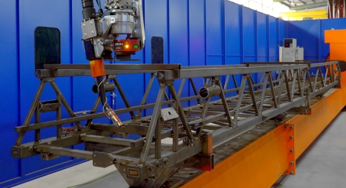 CLOOS robots weld aerial ladders